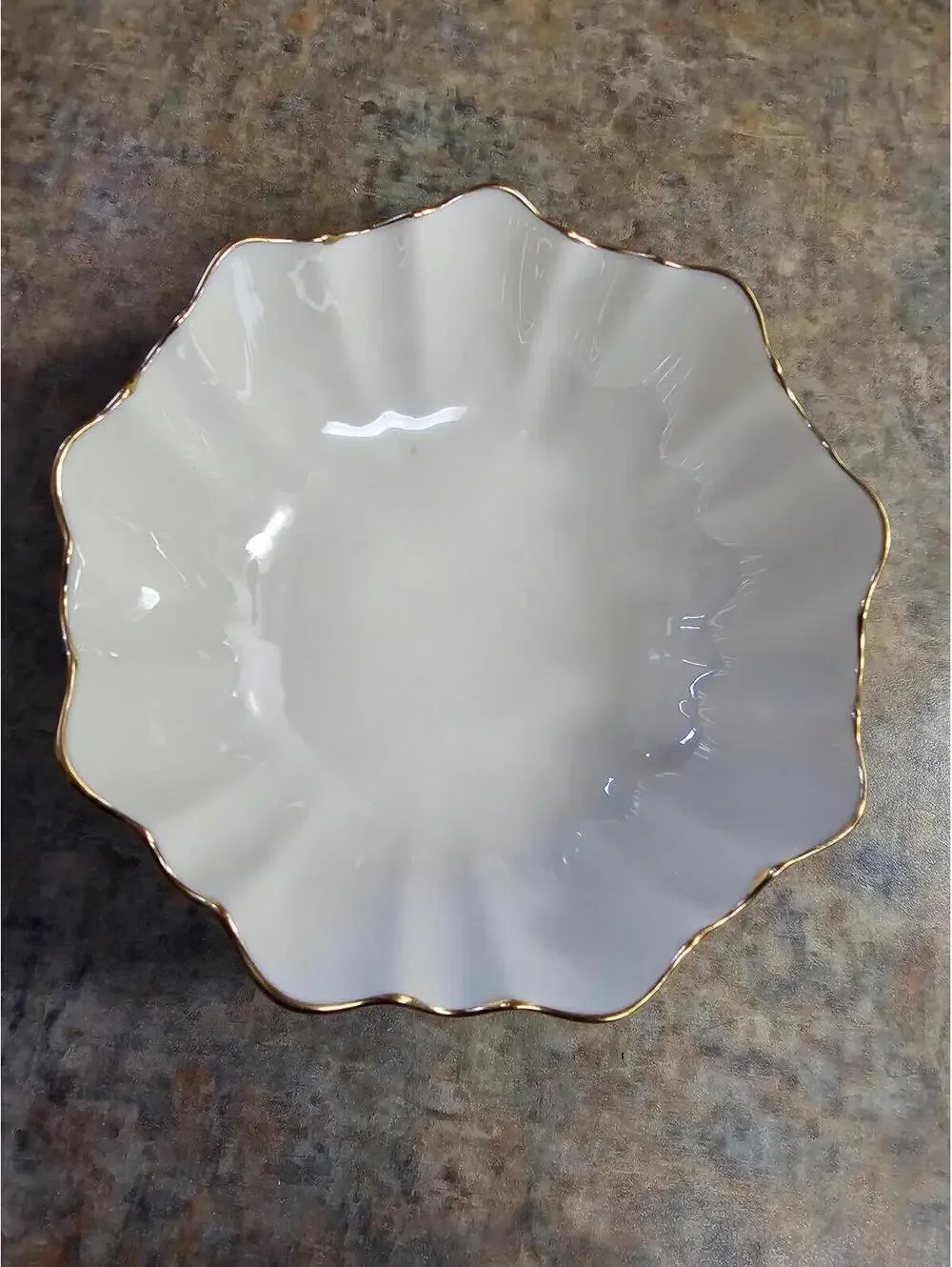 Lenox - Picture 7 of 8